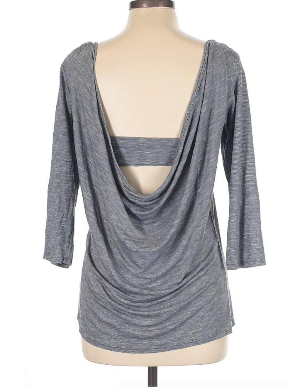 Betond Yoga Long Sleeve w/ Open Back Detail Sz: L